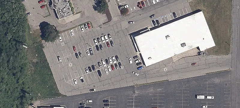 5216 Detroit Rd