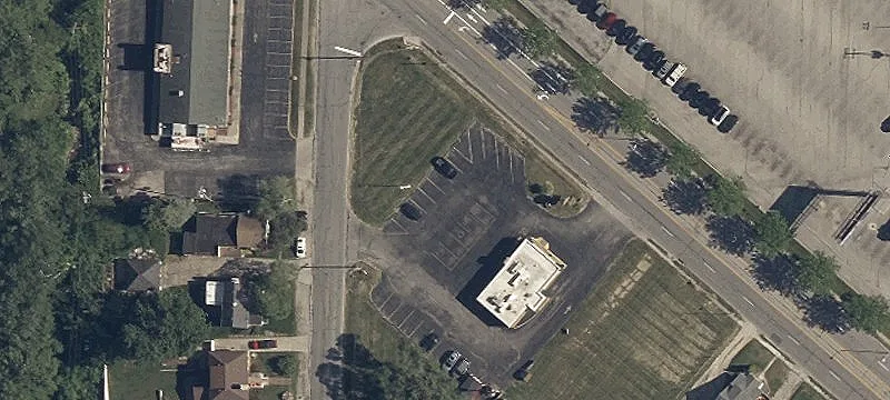 2112 Woodville Rd