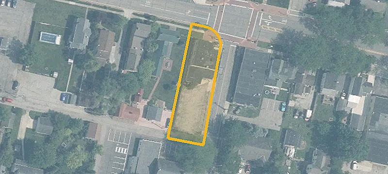 495 Main St