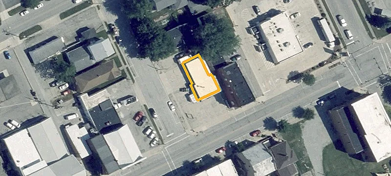 302 Spg St