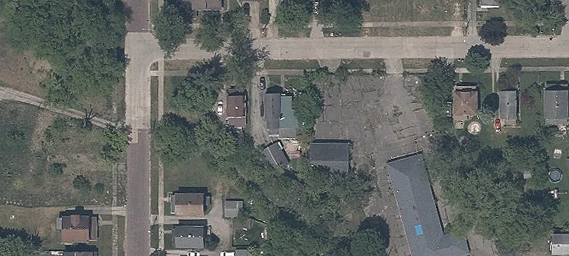 524 Fairfield NE Ave