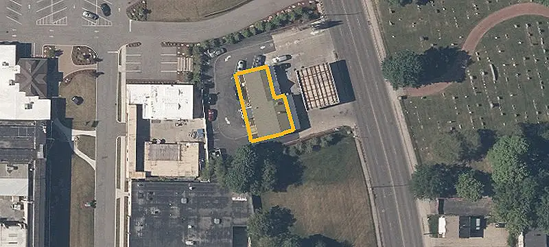 1404 Main St