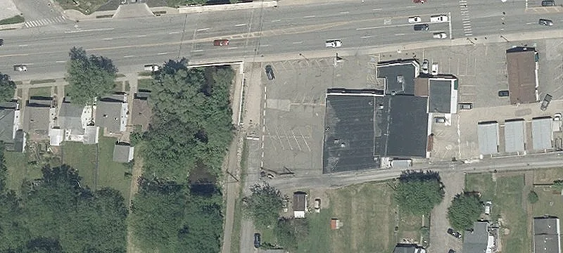 1100 Main St