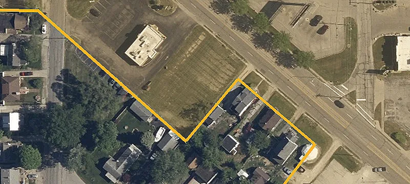 2132 Woodville Rd
