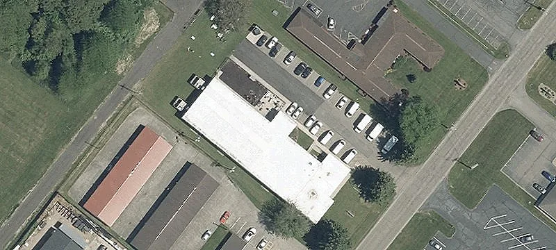 585 Industrial Pkwy