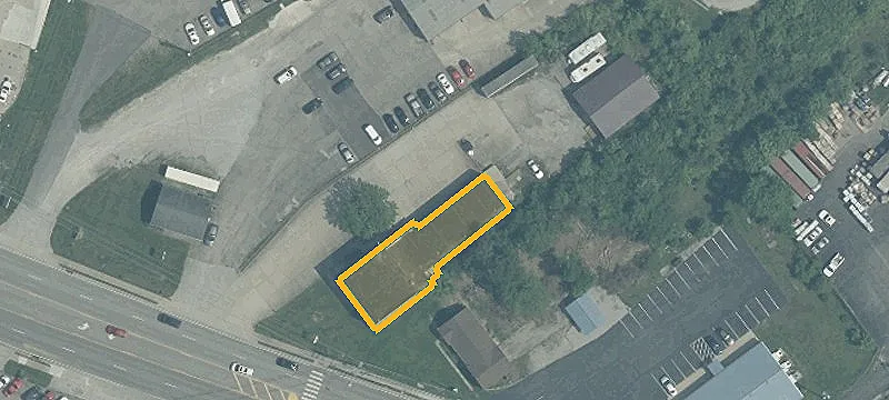 490 Main St