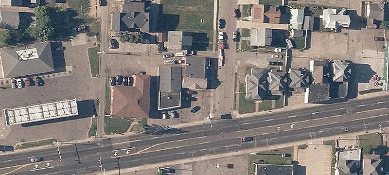 3103 Tuscarawas W St
