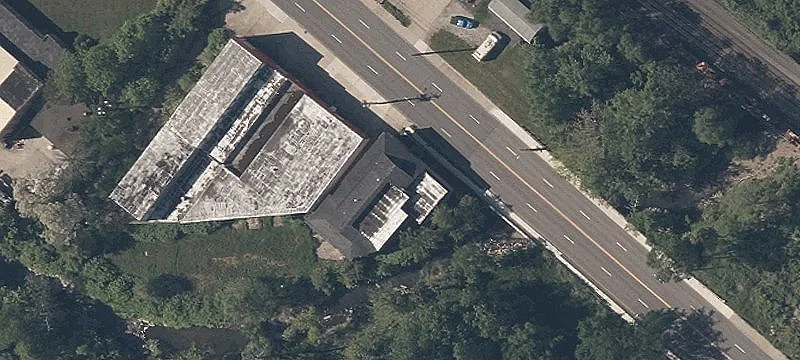 10000 Broadway Ave