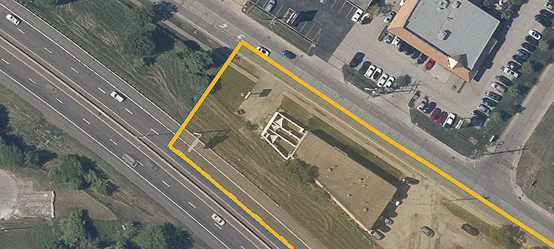 23380 Aurora Rd