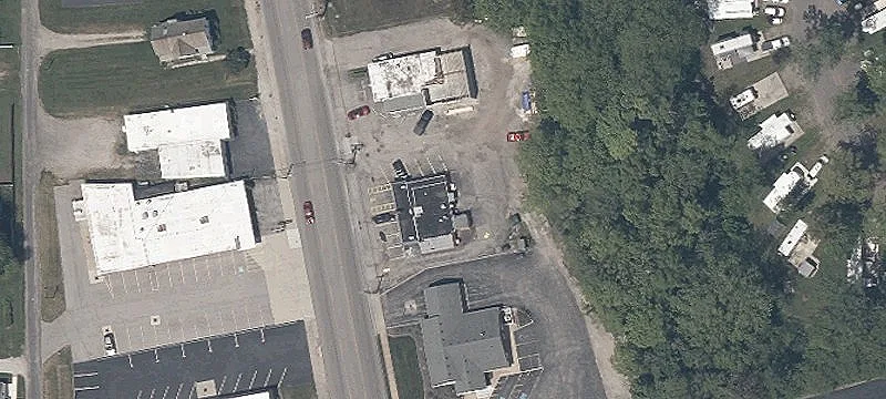 1030 Lk Ave