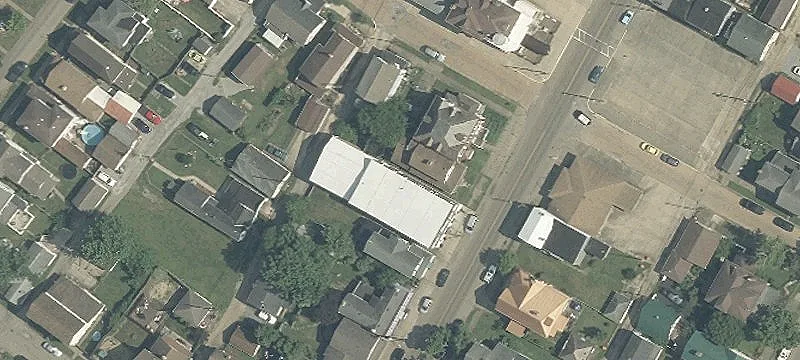 711 Main St