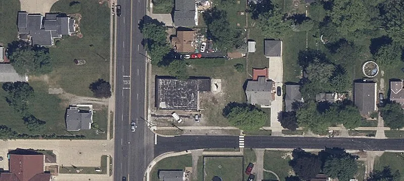 4585 Broadway
