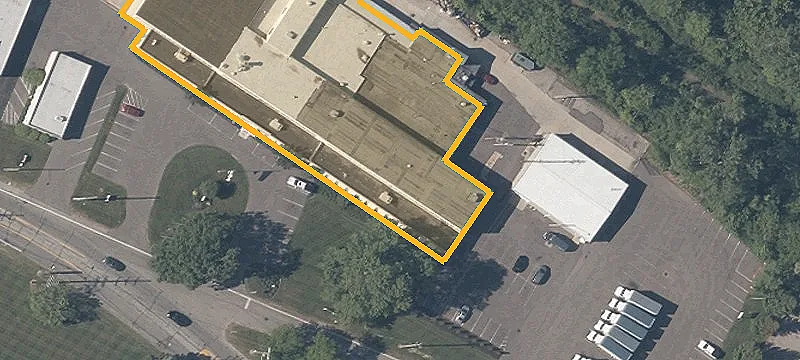 31935 Aurora Rd