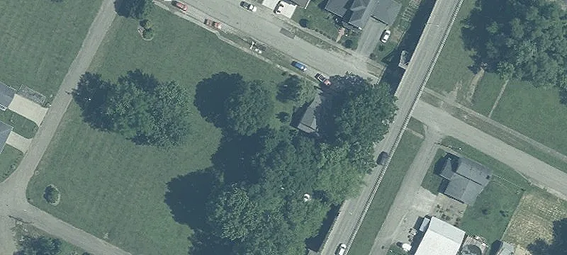 615 High St