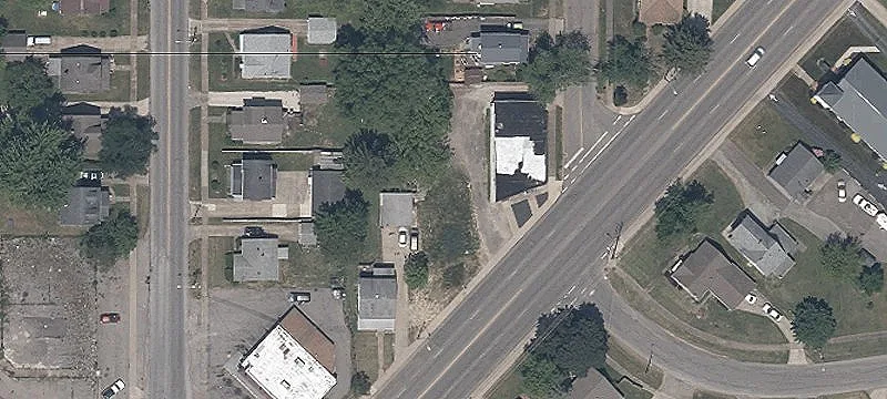1445 Elm NE Rd