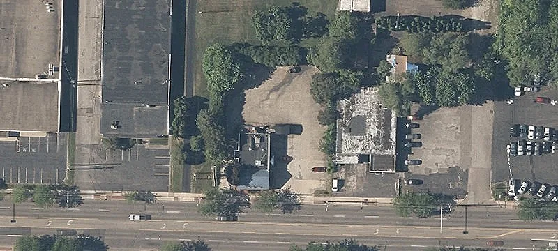 1001 Tallmadge Ave