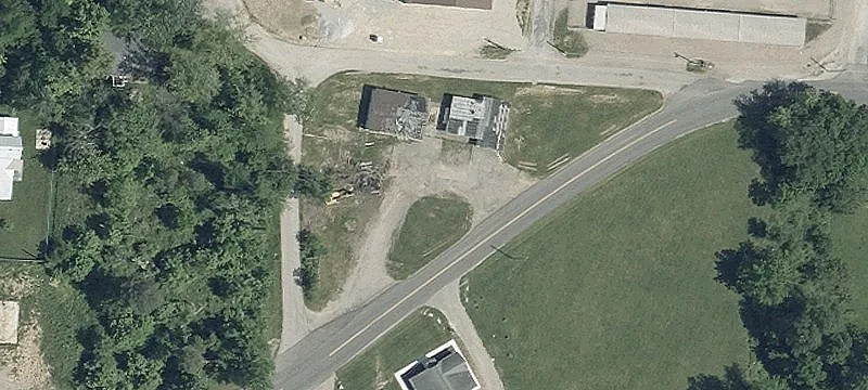 5568 Fairfield Bch NE Rd