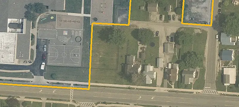 303 William St