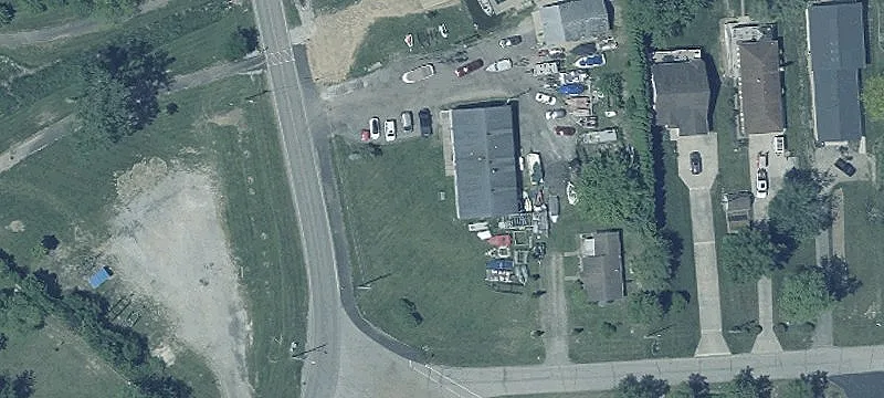 1585 Chickasaw Dr