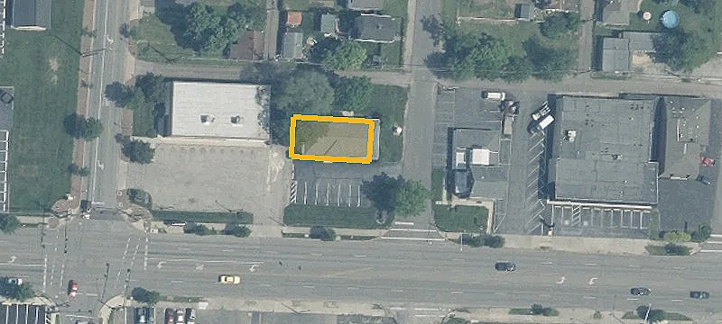 4232 Main St