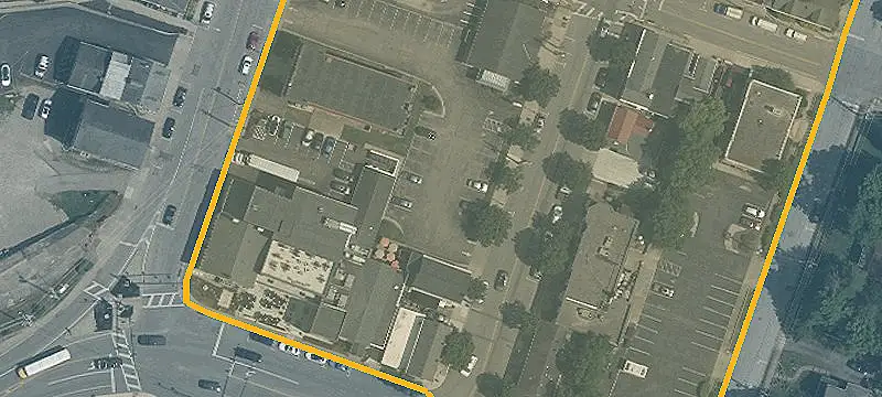 15 Main St
