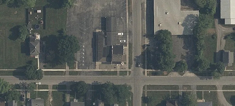 1302 Oakland Pkwy