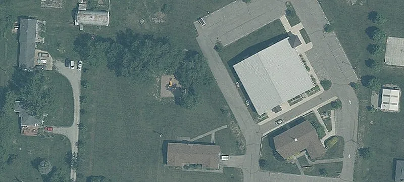 400 Macready Ave