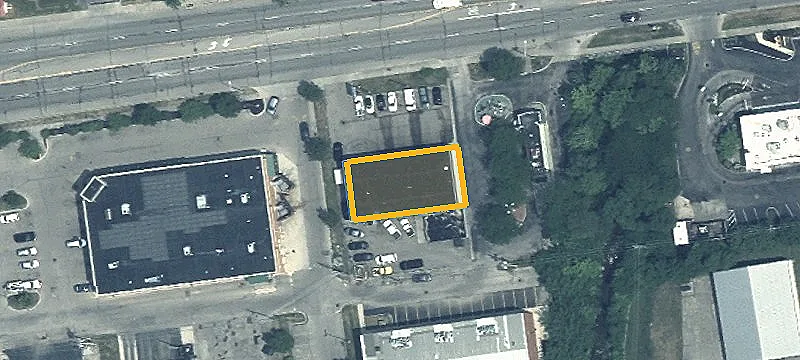 495 Main St