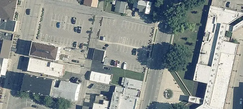 19 1st St