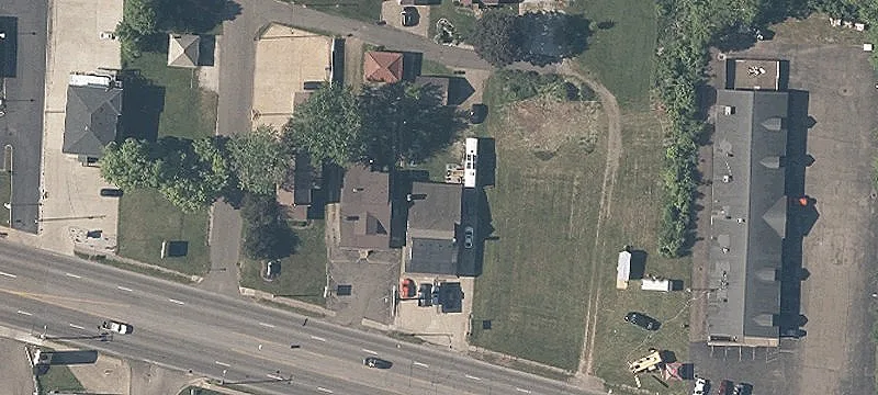 2814 Lincoln E Way