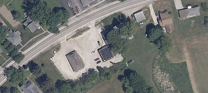 711 Bank St