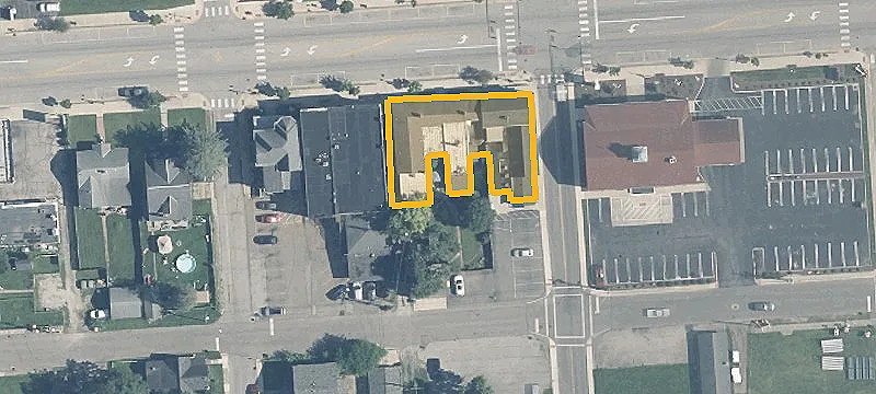 9 Main St