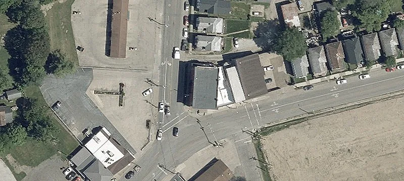 390-392 Main W St