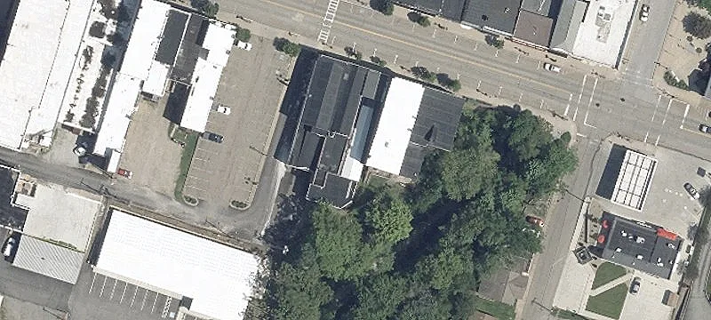 152 Main St