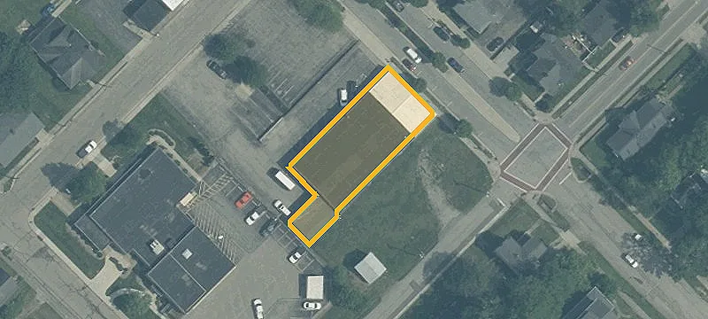 465 Main St