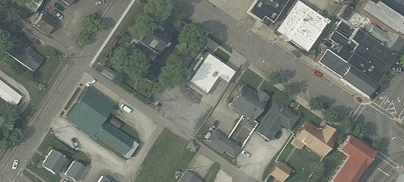 111 2nd SW St