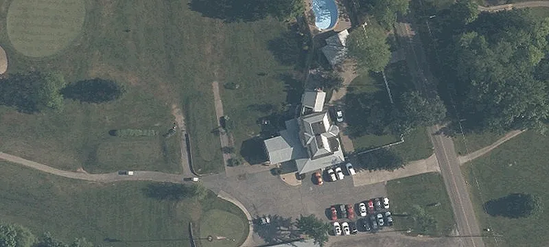 2404 Riv Rd