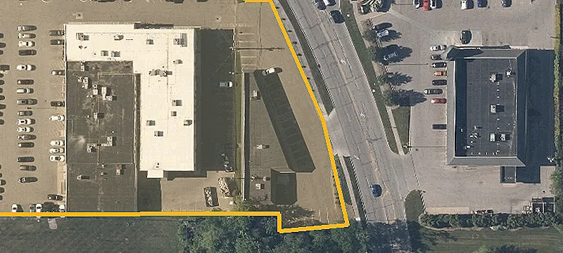 28000 Chagrin Blvd