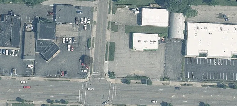 3940 Main St