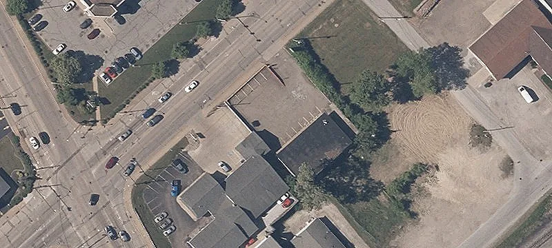 901-903 Wooster Rd