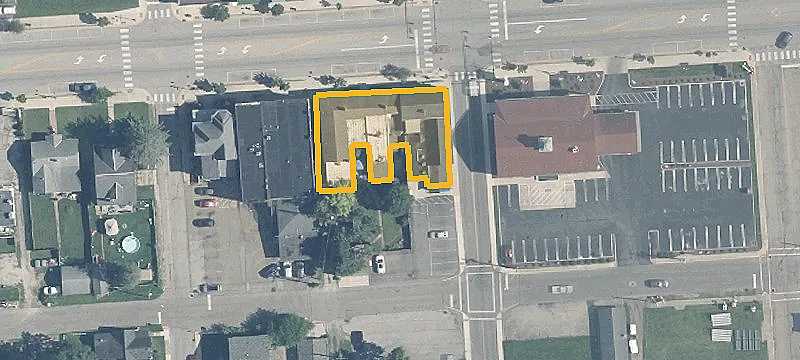 7 Main St