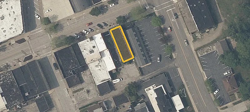 211 Main St