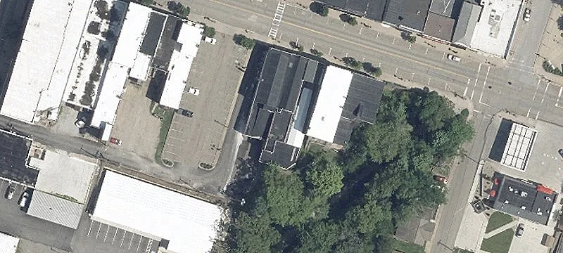 152 Main St