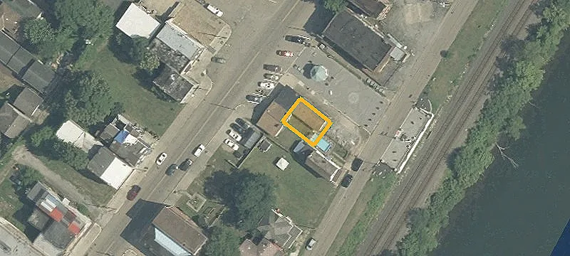 400 Main St