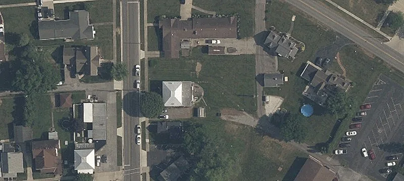 102 Greenlawn Ave