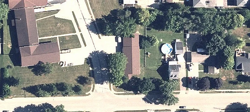 1090 Main St