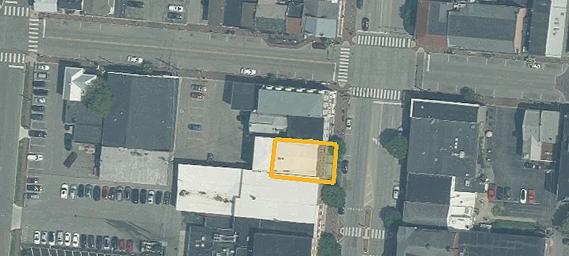 9 Broadway St