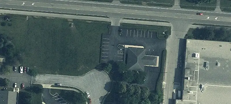 833 Villa Rd