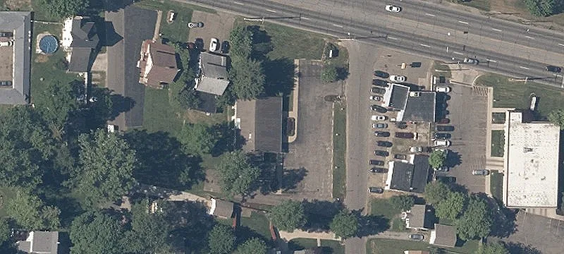 4051 Lincoln E Way