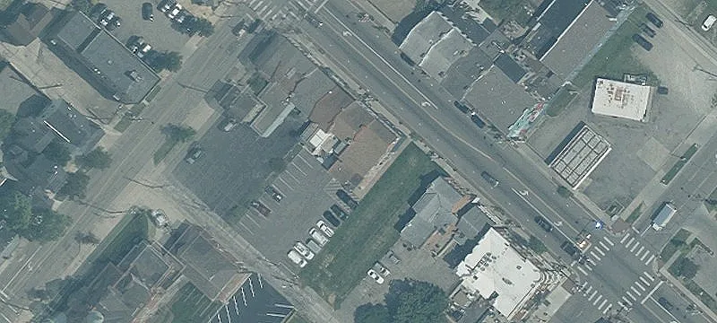 225 Main St